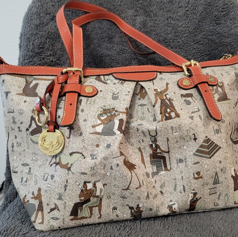 Large leather shoulder bag